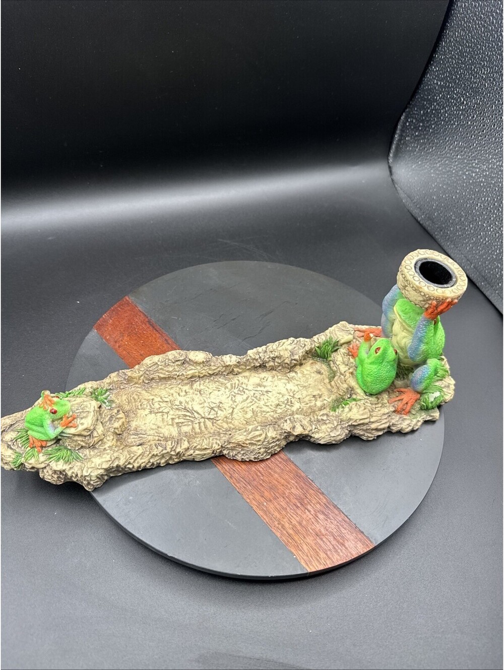 Vintage  Frog Pot Smoking Incense Hard Resin Tray Namaste Rare